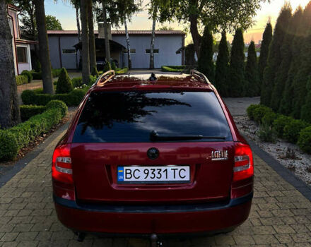 Червоний Шкода Октавія, об'ємом двигуна 1.6 л та пробігом 250 тис. км за 6000 $, фото 4 на Automoto.ua