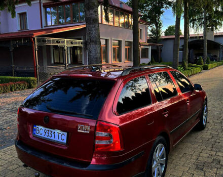 Червоний Шкода Октавія, об'ємом двигуна 1.6 л та пробігом 250 тис. км за 6000 $, фото 5 на Automoto.ua