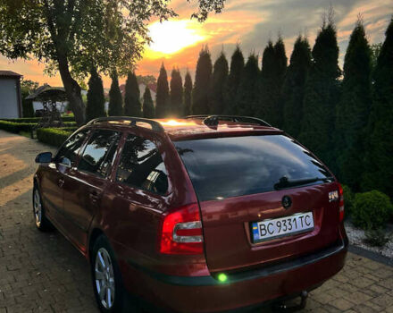 Червоний Шкода Октавія, об'ємом двигуна 1.6 л та пробігом 250 тис. км за 6000 $, фото 3 на Automoto.ua