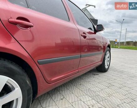Красный Шкода Октавия, объемом двигателя 1.6 л и пробегом 256 тыс. км за 5999 $, фото 6 на Automoto.ua