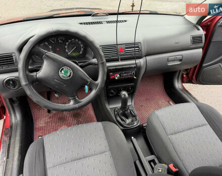 Красный Шкода Октавия, объемом двигателя 1.6 л и пробегом 316 тыс. км за 5980 $, фото 13 на Automoto.ua