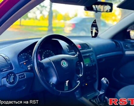 Красный Шкода Октавия, объемом двигателя 1.8 л и пробегом 173 тыс. км за 5750 $, фото 8 на Automoto.ua