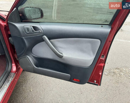 Красный Шкода Октавия, объемом двигателя 1.6 л и пробегом 316 тыс. км за 5980 $, фото 12 на Automoto.ua