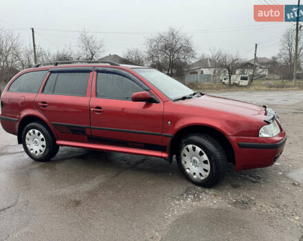 Красный Шкода Октавия, объемом двигателя 1.6 л и пробегом 316 тыс. км за 5980 $, фото 8 на Automoto.ua