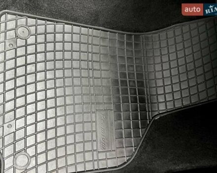 Красный Шкода Октавия, объемом двигателя 1.6 л и пробегом 215 тыс. км за 6890 $, фото 73 на Automoto.ua