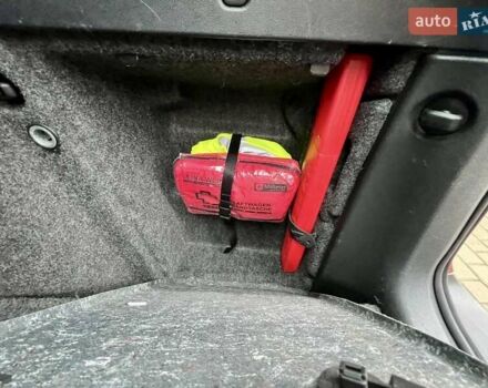 Красный Шкода Октавия, объемом двигателя 1.6 л и пробегом 215 тыс. км за 6890 $, фото 83 на Automoto.ua