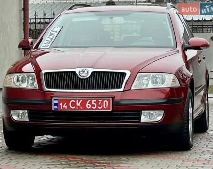 Красный Шкода Октавия, объемом двигателя 1.6 л и пробегом 215 тыс. км за 6890 $, фото 2 на Automoto.ua