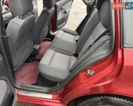 Красный Шкода Октавия, объемом двигателя 1.6 л и пробегом 316 тыс. км за 5980 $, фото 14 на Automoto.ua