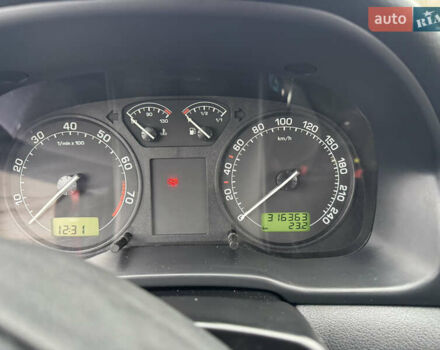 Красный Шкода Октавия, объемом двигателя 1.6 л и пробегом 316 тыс. км за 5980 $, фото 19 на Automoto.ua