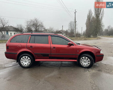 Красный Шкода Октавия, объемом двигателя 1.6 л и пробегом 316 тыс. км за 5980 $, фото 4 на Automoto.ua