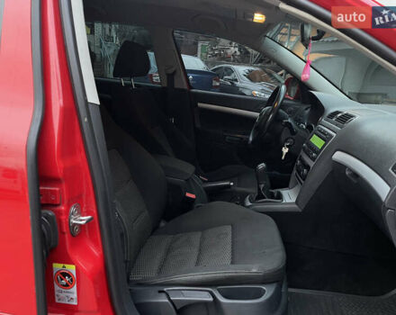 Красный Шкода Октавия, объемом двигателя 1.6 л и пробегом 363 тыс. км за 6300 $, фото 16 на Automoto.ua