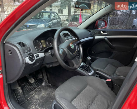 Красный Шкода Октавия, объемом двигателя 1.6 л и пробегом 363 тыс. км за 6300 $, фото 8 на Automoto.ua