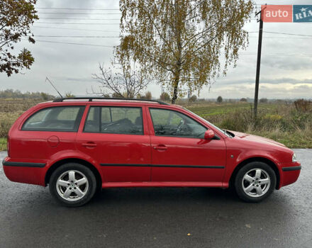 Шкода Октавия 2009 в Рожнятове на Automoto.ua Красный Шкода Октавия, объемом двигателя 1.6 л и пробегом 216 тыс. км за 5299 $, фото 4 на Automoto.ua