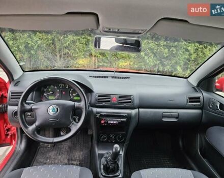 Красный Шкода Октавия, объемом двигателя 1.6 л и пробегом 227 тыс. км за 4999 $, фото 7 на Automoto.ua