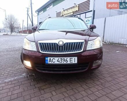 Красный Шкода Октавия, объемом двигателя 1.39 л и пробегом 279 тыс. км за 5390 $, фото 3 на Automoto.ua