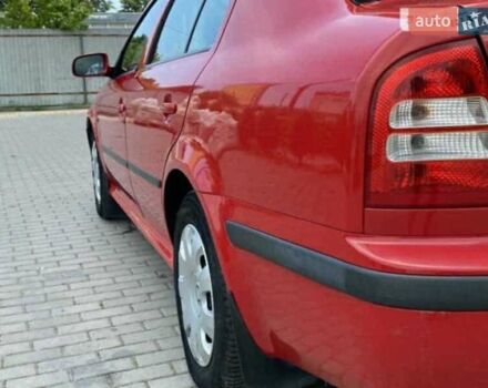 Красный Шкода Октавия, объемом двигателя 1.6 л и пробегом 227 тыс. км за 4999 $, фото 2 на Automoto.ua