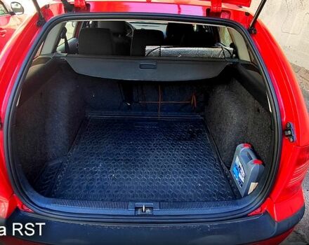 Красный Шкода Октавия, объемом двигателя 1.6 л и пробегом 320 тыс. км за 5100 $, фото 9 на Automoto.ua