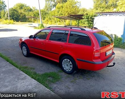 Красный Шкода Октавия, объемом двигателя 1.6 л и пробегом 156 тыс. км за 6300 $, фото 5 на Automoto.ua