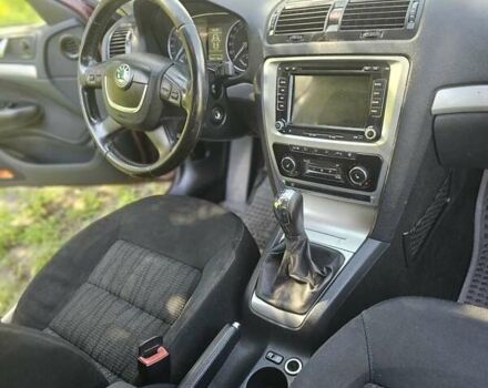 Червоний Шкода Октавія, об'ємом двигуна 1.6 л та пробігом 238 тис. км за 7600 $, фото 9 на Automoto.ua