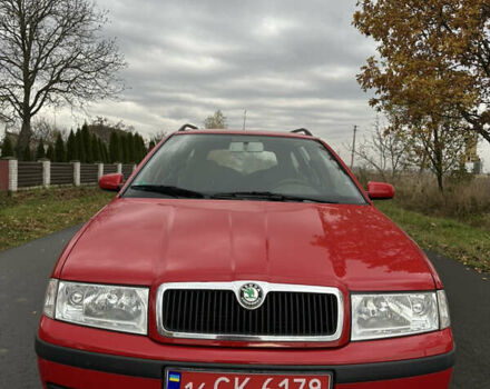 Шкода Октавия 2009 в Рожнятове на Automoto.ua Красный Шкода Октавия, объемом двигателя 1.6 л и пробегом 216 тыс. км за 5299 $, фото 2 на Automoto.ua