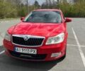 Красный Шкода Октавия, объемом двигателя 1.6 л и пробегом 310 тыс. км за 6700 $, фото 1 на Automoto.ua