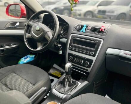 Красный Шкода Октавия, объемом двигателя 1.8 л и пробегом 268 тыс. км за 7800 $, фото 18 на Automoto.ua