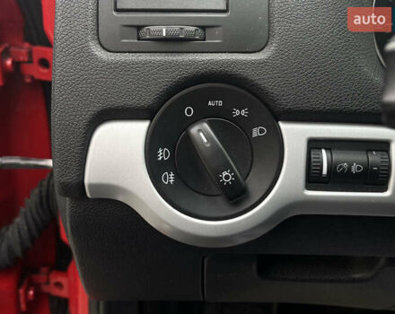 Червоний Шкода Октавія, об'ємом двигуна 1.8 л та пробігом 268 тис. км за 7800 $, фото 12 на Automoto.ua