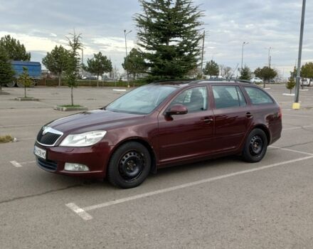 Червоний Шкода Октавія, об'ємом двигуна 1.6 л та пробігом 270 тис. км за 8000 $, фото 1 на Automoto.ua