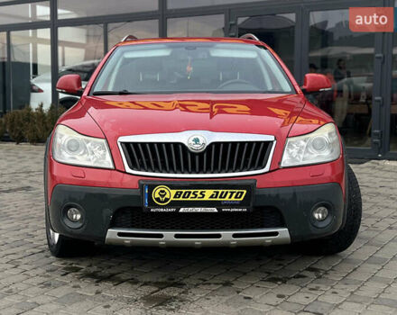 Червоний Шкода Октавія, об'ємом двигуна 1.8 л та пробігом 268 тис. км за 7800 $, фото 2 на Automoto.ua
