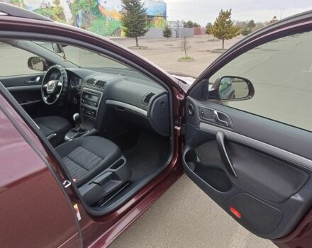 Червоний Шкода Октавія, об'ємом двигуна 1.6 л та пробігом 270 тис. км за 8000 $, фото 11 на Automoto.ua