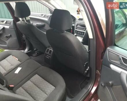 Красный Шкода Октавия, объемом двигателя 1.8 л и пробегом 210 тыс. км за 6950 $, фото 9 на Automoto.ua