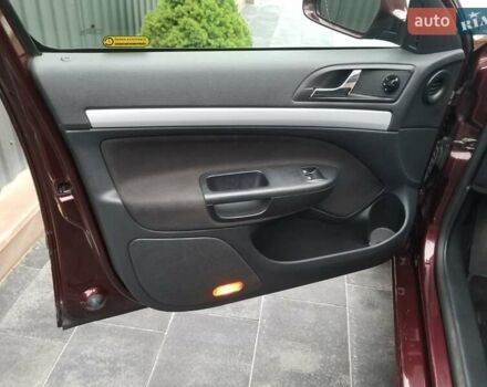 Красный Шкода Октавия, объемом двигателя 1.8 л и пробегом 210 тыс. км за 6950 $, фото 2 на Automoto.ua