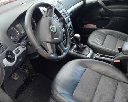 Червоний Шкода Октавія, об'ємом двигуна 1.6 л та пробігом 290 тис. км за 7000 $, фото 13 на Automoto.ua