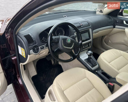 Червоний Шкода Октавія, об'ємом двигуна 1.2 л та пробігом 265 тис. км за 7900 $, фото 12 на Automoto.ua