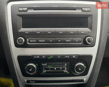 Червоний Шкода Октавія, об'ємом двигуна 1.8 л та пробігом 268 тис. км за 7800 $, фото 19 на Automoto.ua