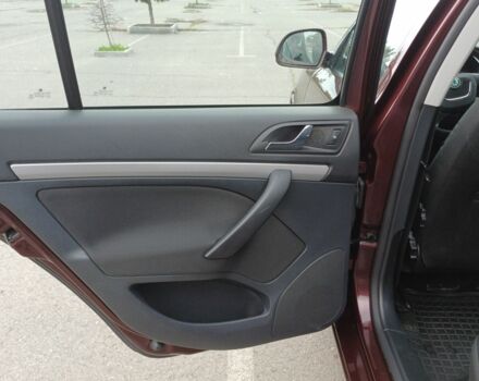 Червоний Шкода Октавія, об'ємом двигуна 1.6 л та пробігом 270 тис. км за 8000 $, фото 10 на Automoto.ua