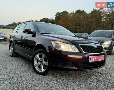 Красный Шкода Октавия, объемом двигателя 1.8 л и пробегом 219 тыс. км за 6500 $, фото 3 на Automoto.ua