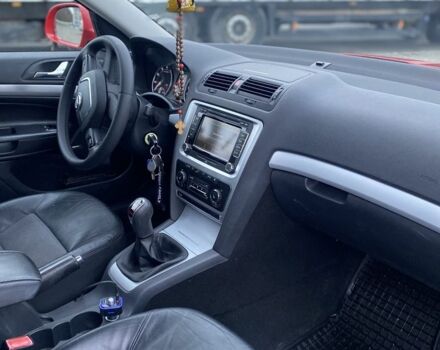 Червоний Шкода Октавія, об'ємом двигуна 0 л та пробігом 373 тис. км за 9800 $, фото 5 на Automoto.ua