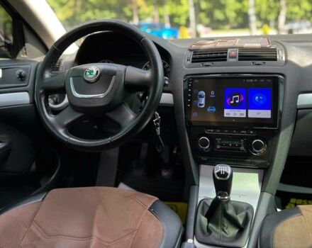 Шкода Октавія 2011 у Львові на Automoto.ua Червоний Шкода Октавія, об'ємом двигуна 1.6 л та пробігом 249 тис. км за 6999 $, фото 10 на Automoto.ua