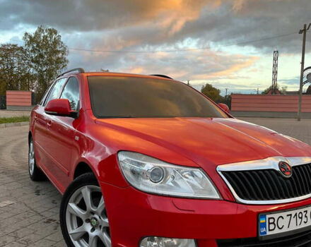 Красный Шкода Октавия, объемом двигателя 1.97 л и пробегом 290 тыс. км за 8900 $, фото 2 на Automoto.ua