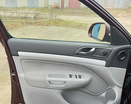 Червоний Шкода Октавія, об'ємом двигуна 1.4 л та пробігом 220 тис. км за 6870 $, фото 31 на Automoto.ua