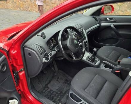 Шкода Октавия 2011 в Малине на Automoto.ua Красный Шкода Октавия, объемом двигателя 1.6 л и пробегом 182 тыс. км за 9000 $, фото 11 на Automoto.ua