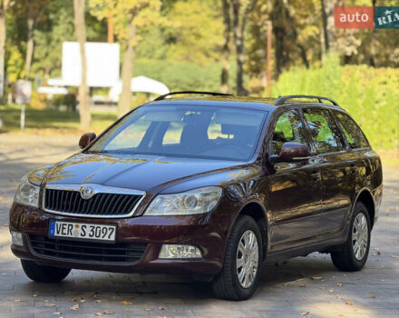 Червоний Шкода Октавія, об'ємом двигуна 1.6 л та пробігом 231 тис. км за 8750 $, фото 5 на Automoto.ua