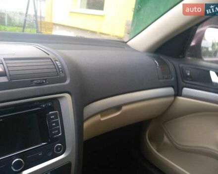 Красный Шкода Октавия, объемом двигателя 2 л и пробегом 190 тыс. км за 10600 $, фото 6 на Automoto.ua