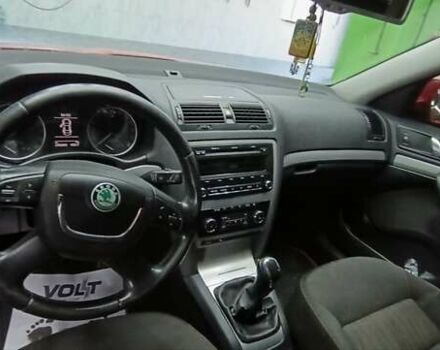 Шкода Октавия 2012 в Надворной на Automoto.ua Красный Шкода Октавия, объемом двигателя 2.02 л и пробегом 294 тыс. км за 8999 $, фото 15 на Automoto.ua