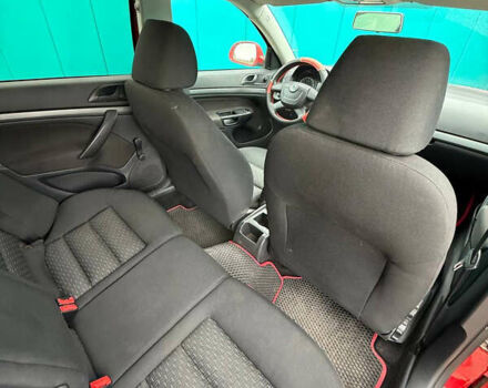 Красный Шкода Октавия, объемом двигателя 1.6 л и пробегом 294 тыс. км за 5900 $, фото 12 на Automoto.ua