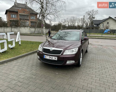 Красный Шкода Октавия, объемом двигателя 1.6 л и пробегом 230 тыс. км за 8550 $, фото 16 на Automoto.ua