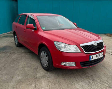 Красный Шкода Октавия, объемом двигателя 1.6 л и пробегом 294 тыс. км за 5900 $, фото 1 на Automoto.ua
