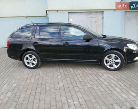 Красный Шкода Октавия, объемом двигателя 2 л и пробегом 215 тыс. км за 8650 $, фото 4 на Automoto.ua