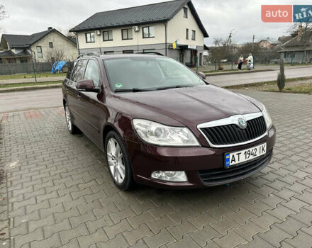 Красный Шкода Октавия, объемом двигателя 1.6 л и пробегом 230 тыс. км за 8550 $, фото 5 на Automoto.ua
